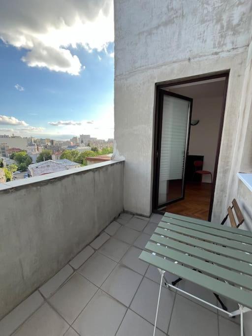 Downtown Unirii Square Private Economy Rooms With Shared Amenities บูคาเรสต์ ภายนอก รูปภาพ
